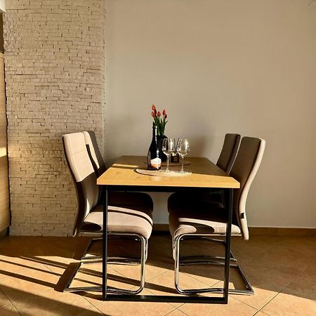 Apartments Franko ポヴリャナ エクステリア 写真