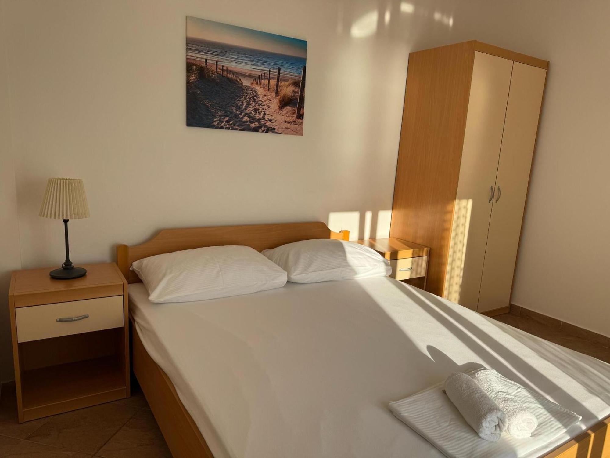 Apartments Franko ポヴリャナ エクステリア 写真